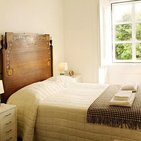 Quiet And Charming Free Private Parking