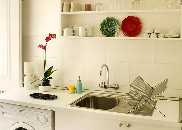 Quiet And Charming Free Private Parking Apartamento *