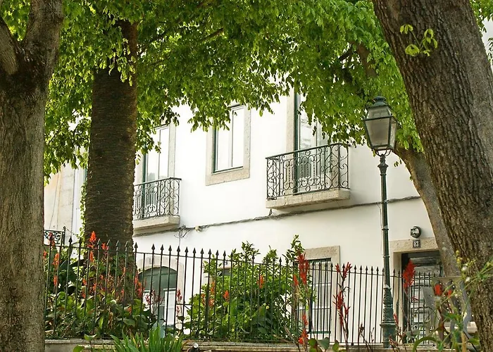 Quiet And Charming Free Private Parking