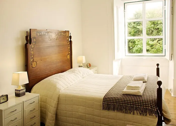 Quiet And Charming Free Private Parking