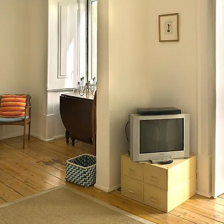 Quiet And Charming Free Private Parking